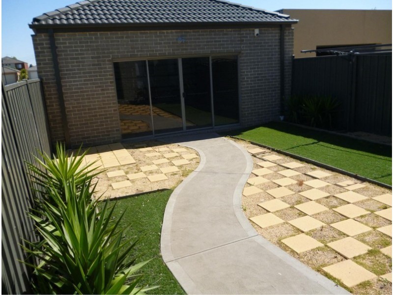 21 Knoll Walk, Epping VIC 3076