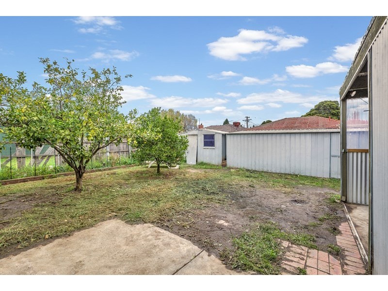 53 Huskisson Avenue, Lalor VIC 3075