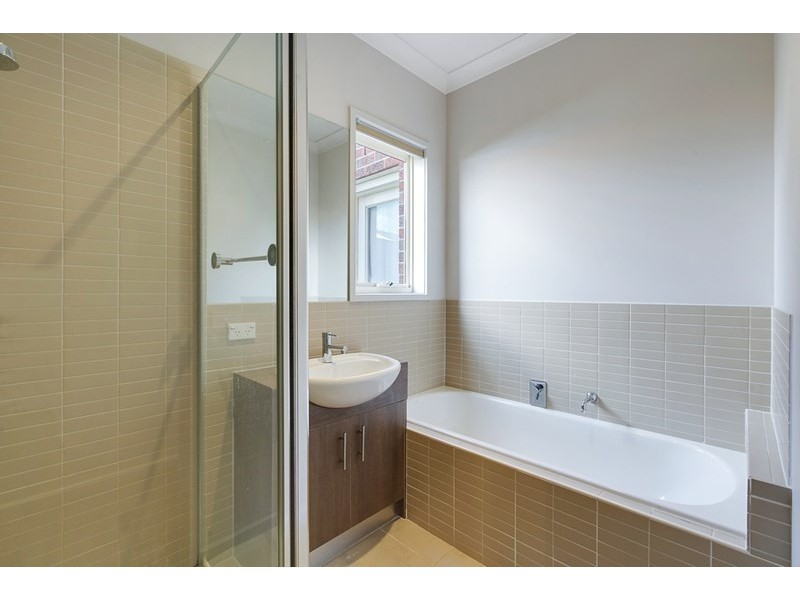 12 Shine Walk, Epping VIC 3076