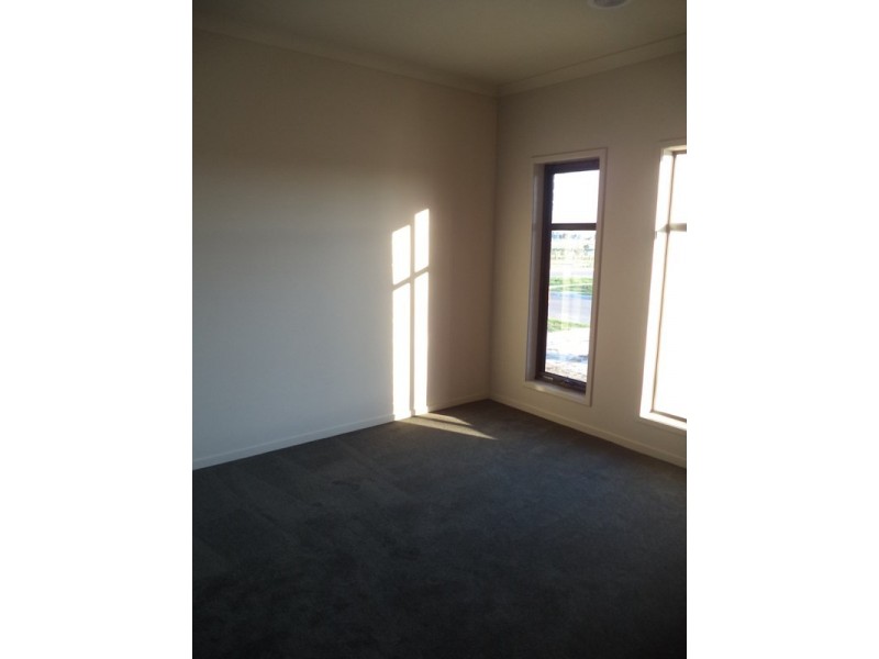 4 Aintree Drive, Wollert VIC 3750