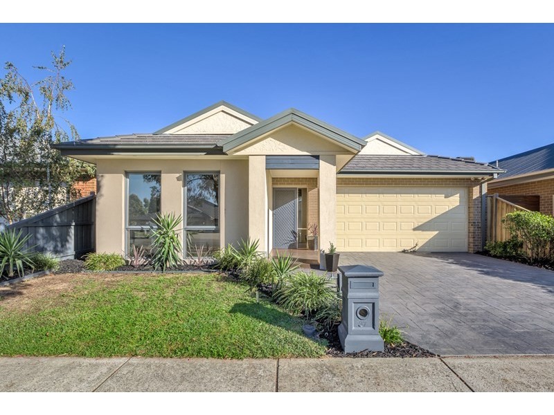 37 Lakeland Drive, Doreen VIC 3754