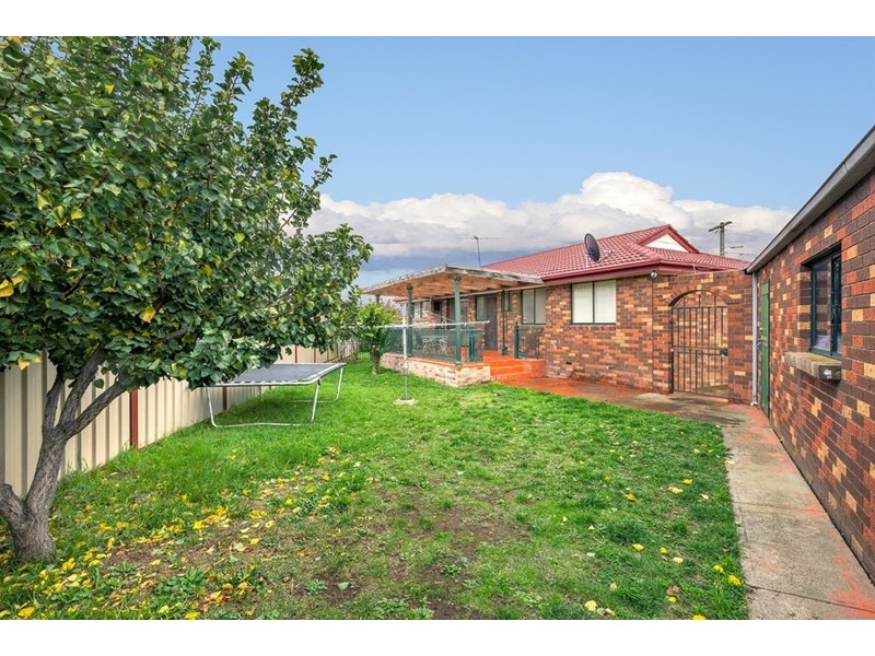 4 Kingston Close, Thomastown VIC 3074