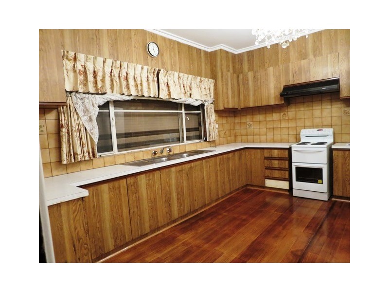 10 Banbury Road, Reservoir VIC 3073