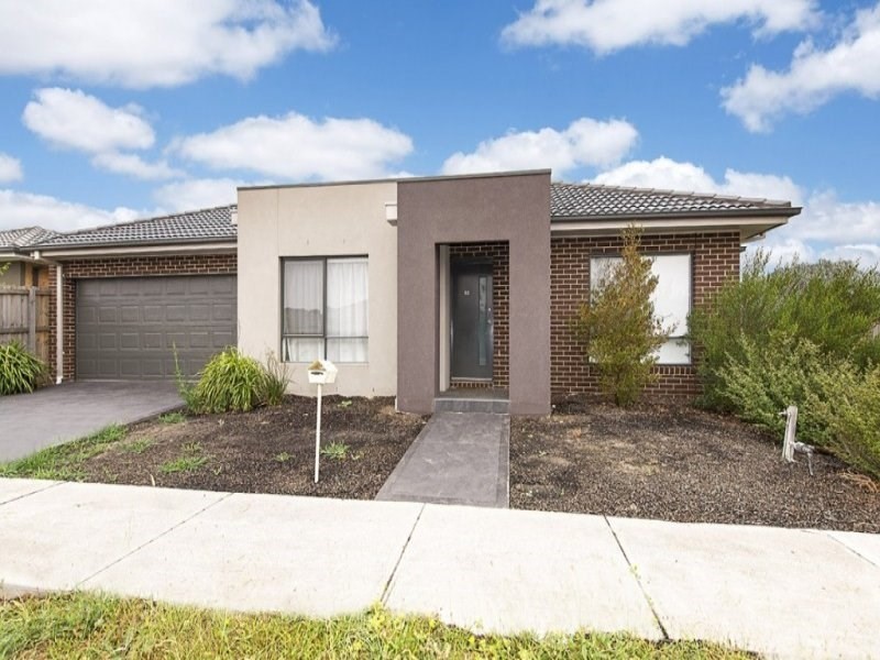 32 Ovens Circuit, Whittlesea VIC 3757