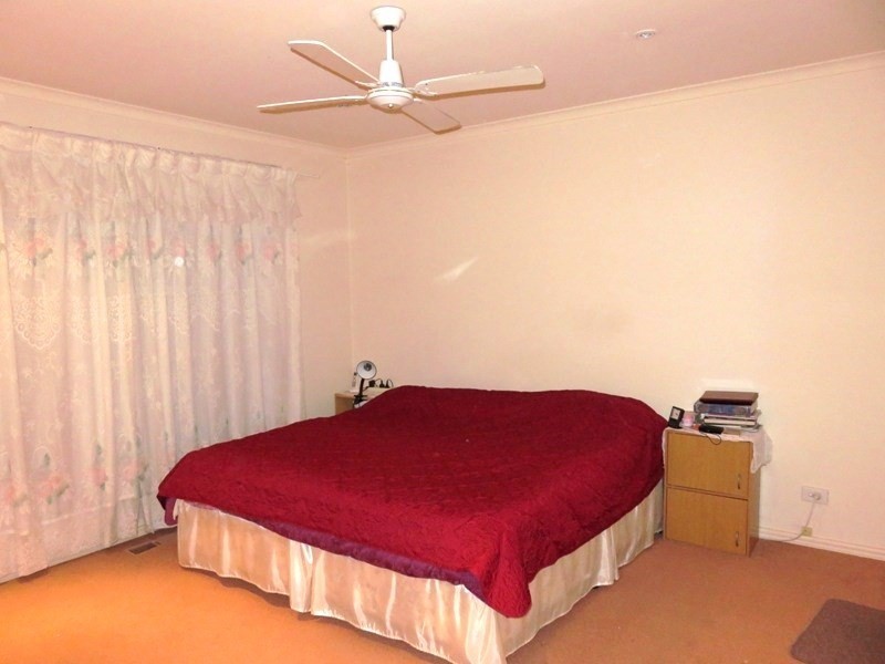 4 Kenthurst Court, Mill Park VIC 3082