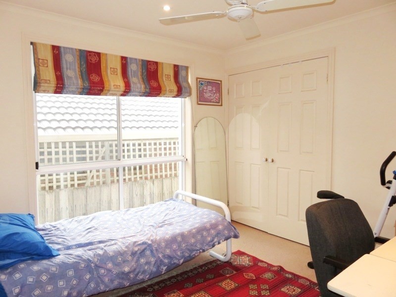 4 Kenthurst Court, Mill Park VIC 3082