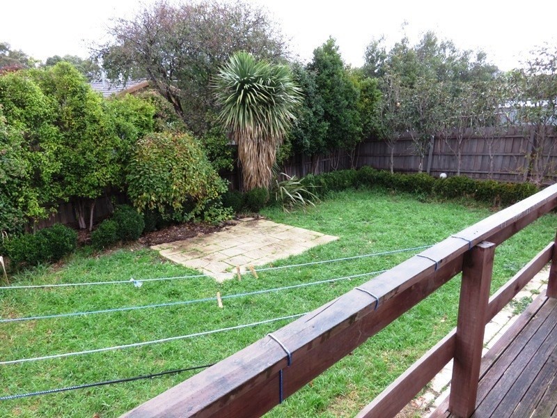 4 Kenthurst Court, Mill Park VIC 3082