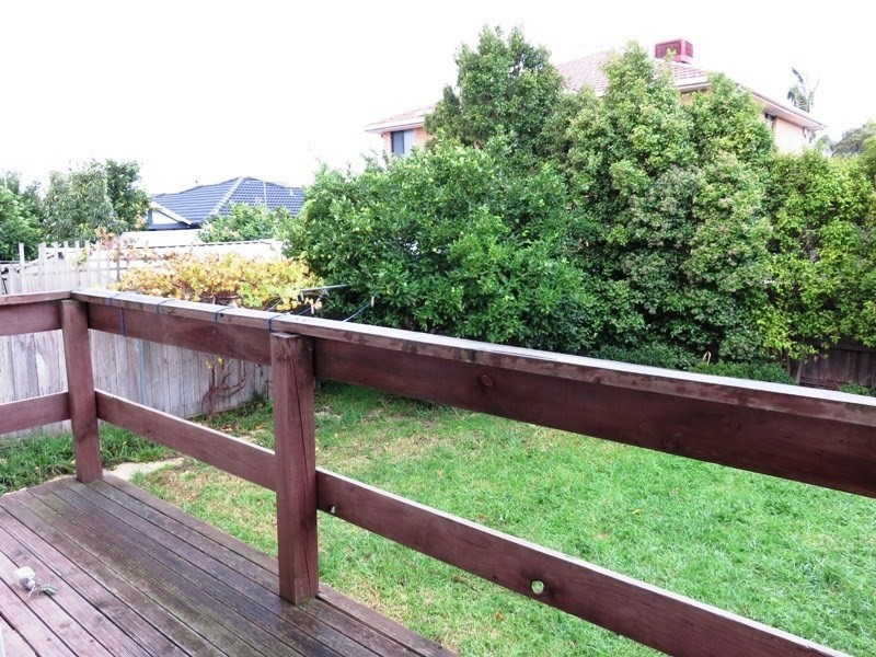 4 Kenthurst Court, Mill Park VIC 3082