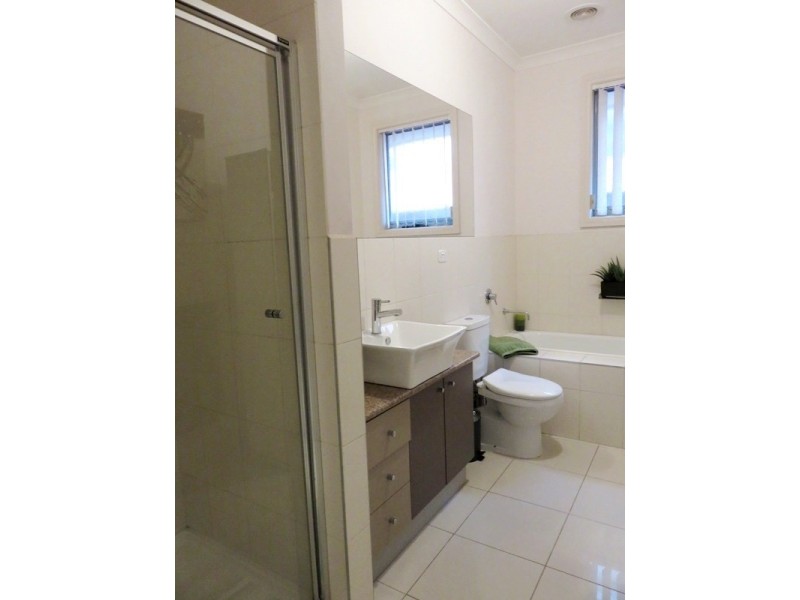 5/5 Cobb Street, South Morang VIC 3752