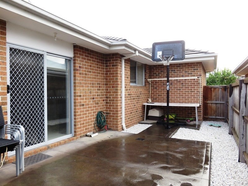 5/5 Cobb Street, South Morang VIC 3752