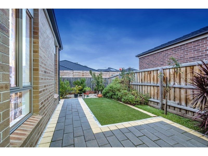 1 Palenque Terrace, Epping VIC 3076