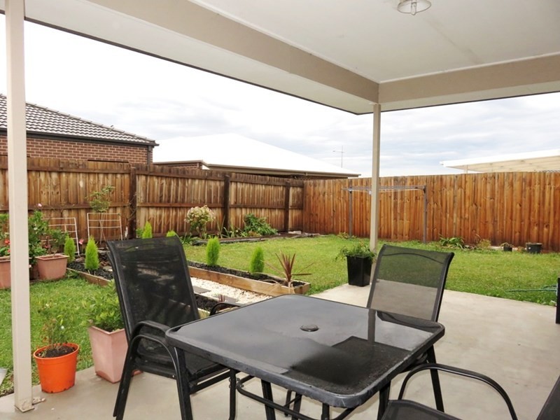 8 Huntington Terrace, Wollert VIC 3750