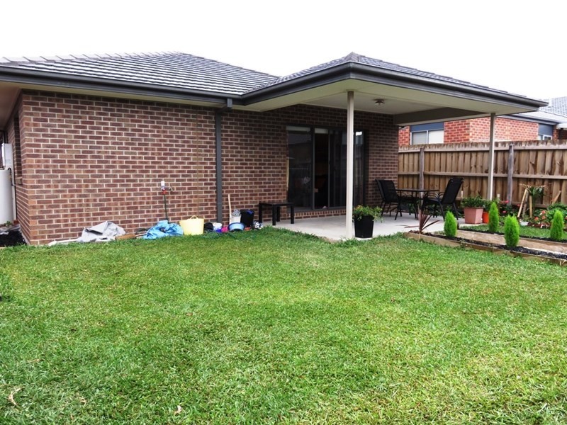 8 Huntington Terrace, Wollert VIC 3750