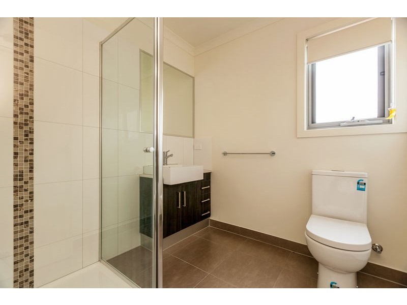 6 Lawn Walk, Mernda VIC 3754