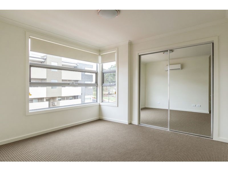 6 Lawn Walk, Mernda VIC 3754