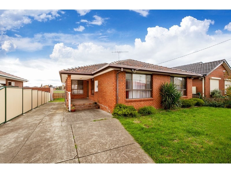 36 Robinvale Avenue, Thomastown VIC 3074