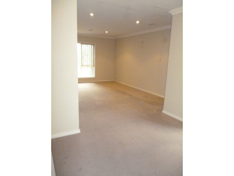 28 Clearwater View, South Morang VIC 3752