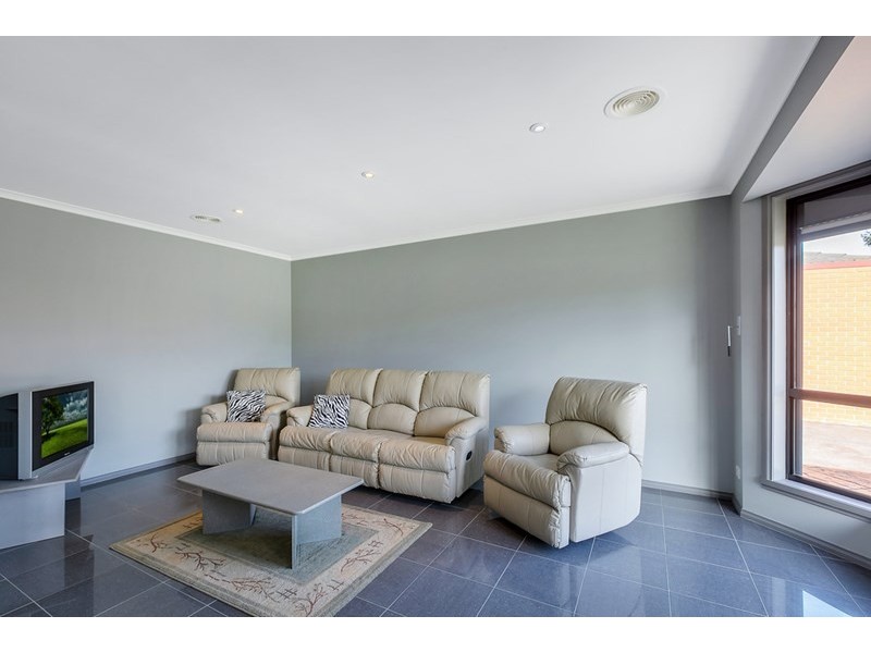 4 Lido Court, Epping VIC 3076