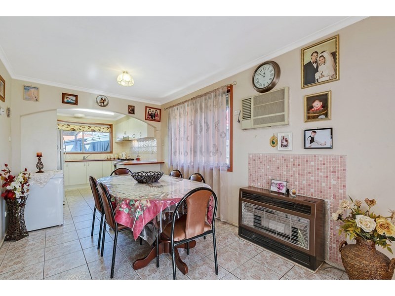 16 Helpmann Crescent, Epping VIC 3076