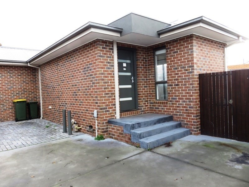 3/12 Kirwan Avenue, Lalor VIC 3075