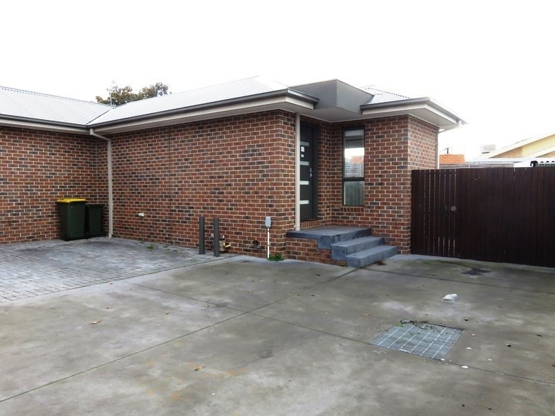 3/12 Kirwan Avenue, Lalor VIC 3075