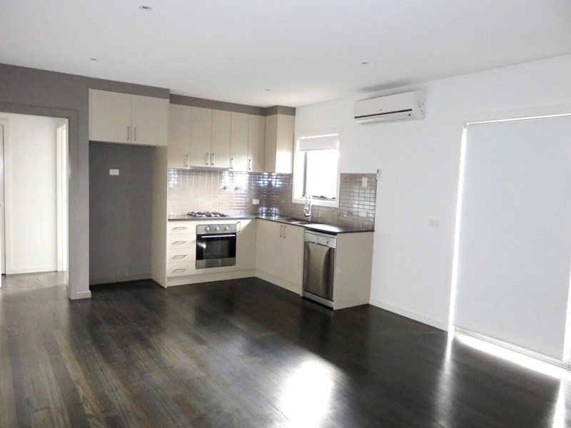 3/12 Kirwan Avenue, Lalor VIC 3075