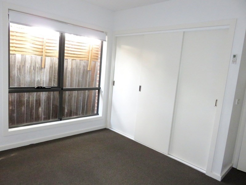 3/12 Kirwan Avenue, Lalor VIC 3075