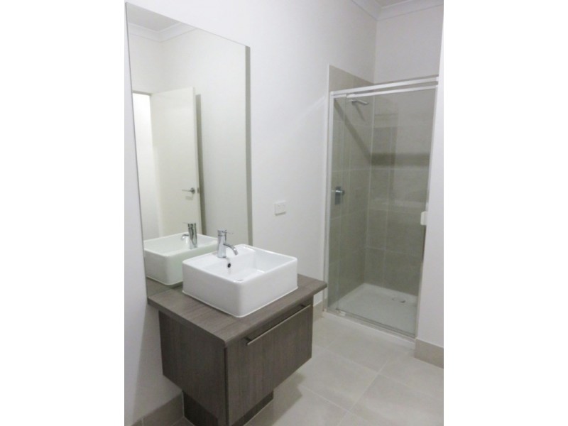 6 Cotchin Close, Wollert VIC 3750