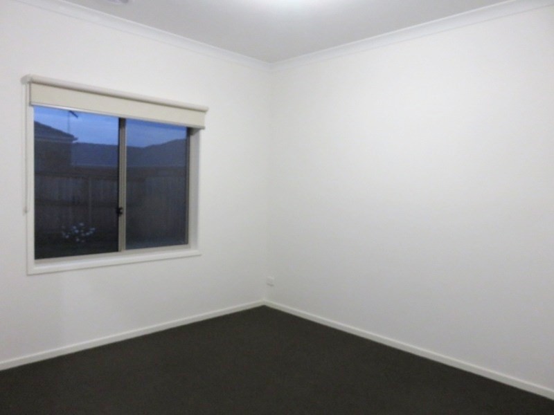 6 Cotchin Close, Wollert VIC 3750