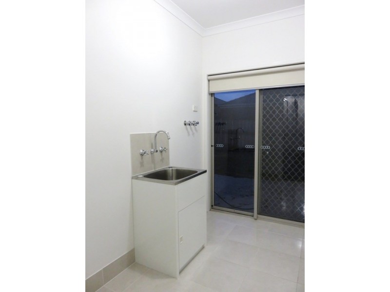 6 Cotchin Close, Wollert VIC 3750