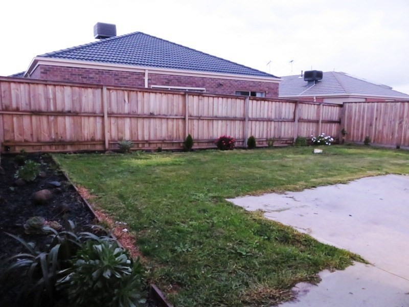 6 Cotchin Close, Wollert VIC 3750