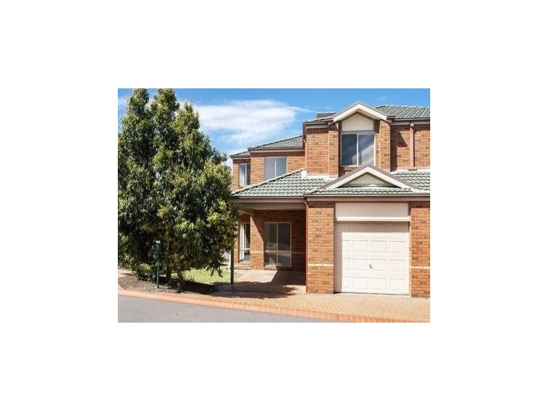 4 Redbark Hill Circuit, South Morang VIC 3752