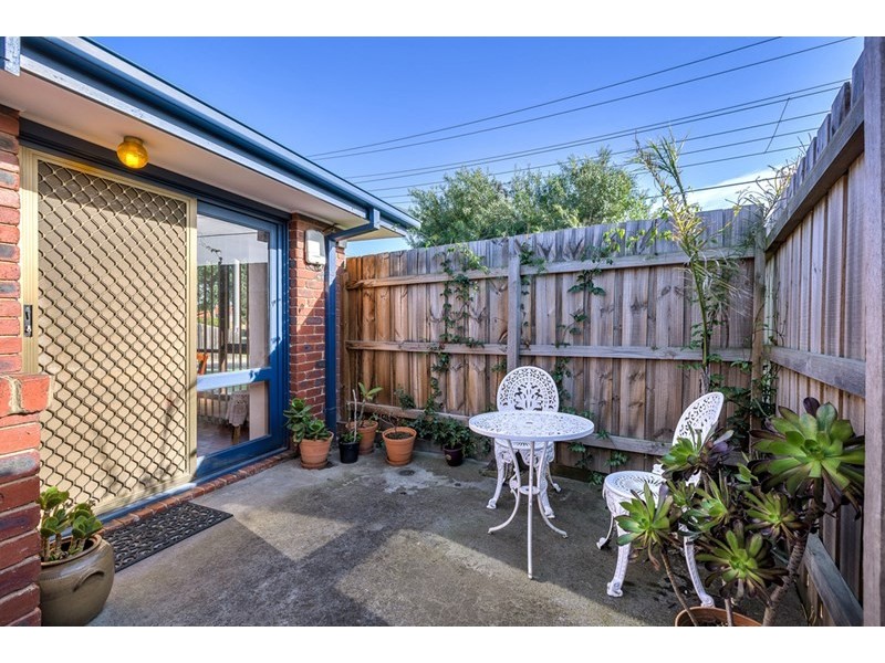 60 Meadow Glen Drive, Epping VIC 3076
