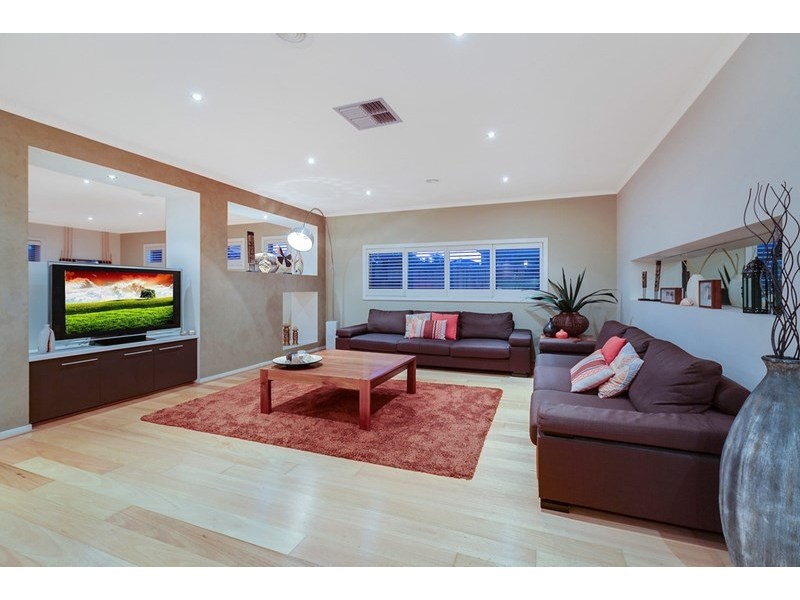 5 Viewgrand Boulevard, Epping VIC 3076