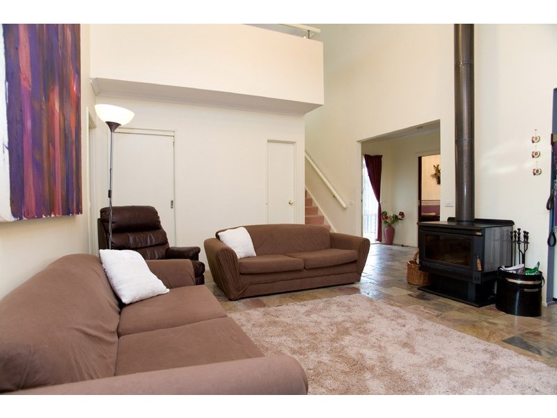 6 Fetlock Place, Epping VIC 3076