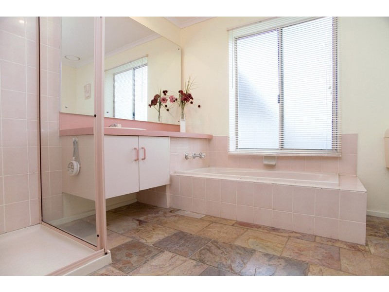 6 Fetlock Place, Epping VIC 3076