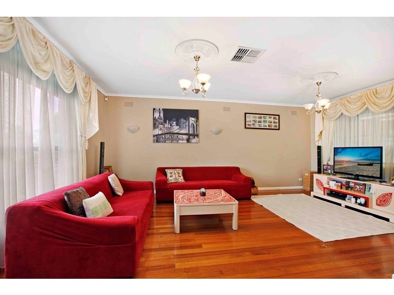 32 McDonalds Road, Epping VIC 3076