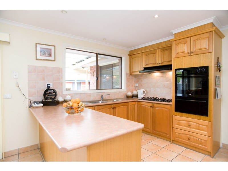 10 Hopper Court, Mill Park VIC 3082