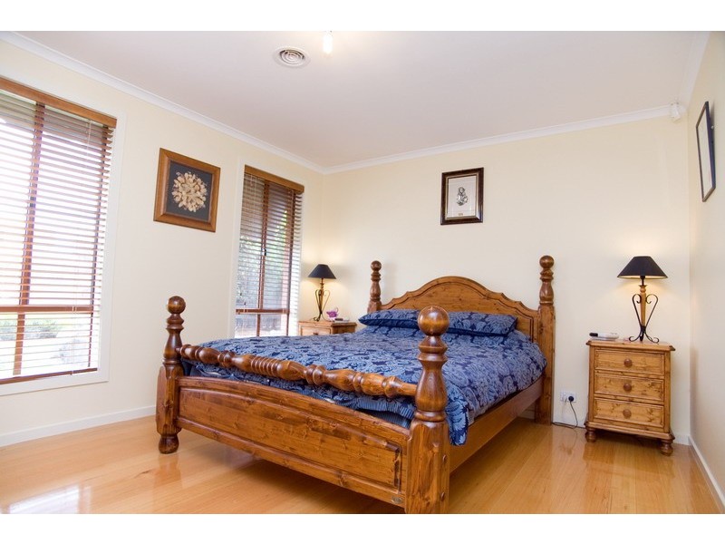 10 Hopper Court, Mill Park VIC 3082