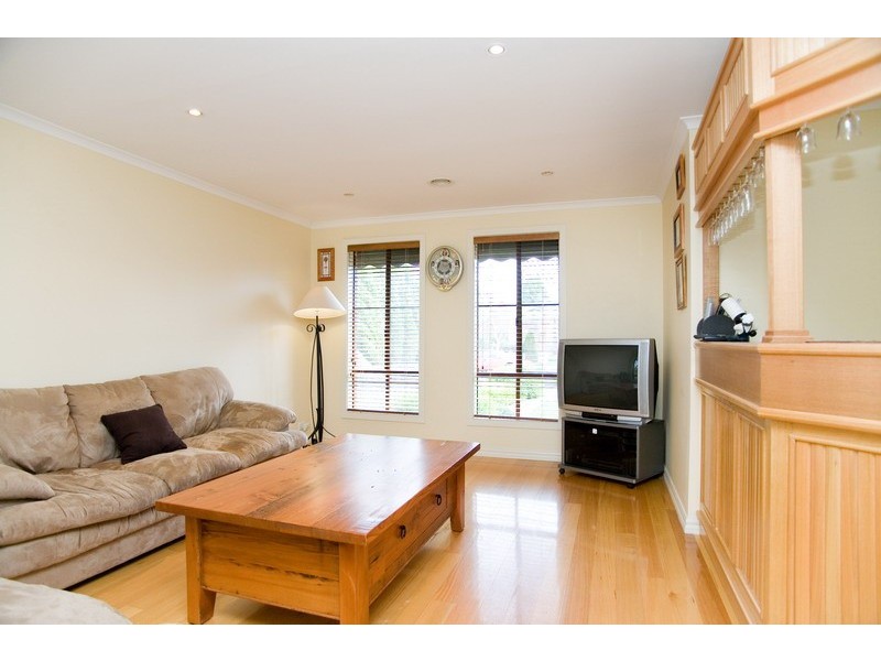 10 Hopper Court, Mill Park VIC 3082