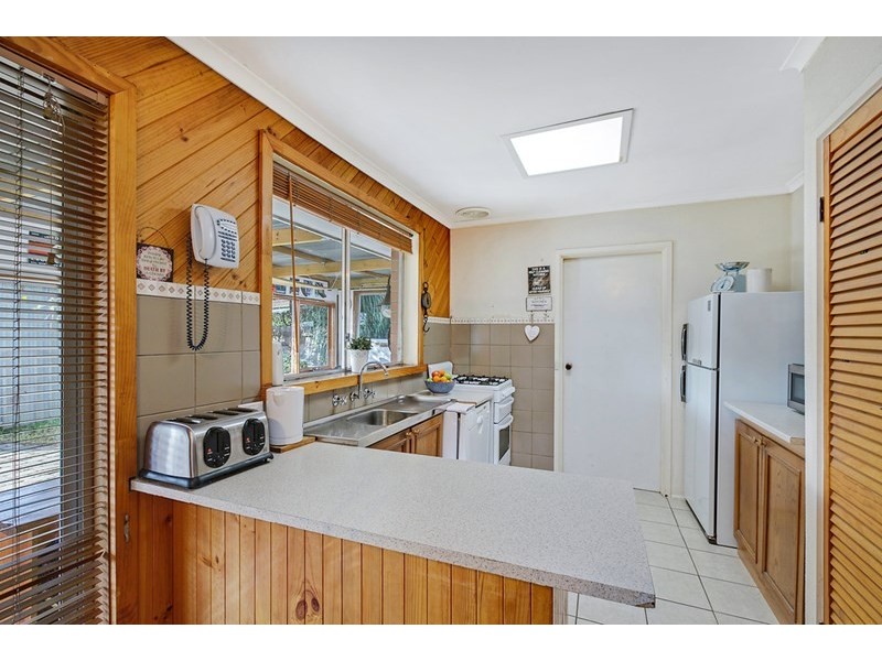 24 Peppercorn Parade, Epping VIC 3076