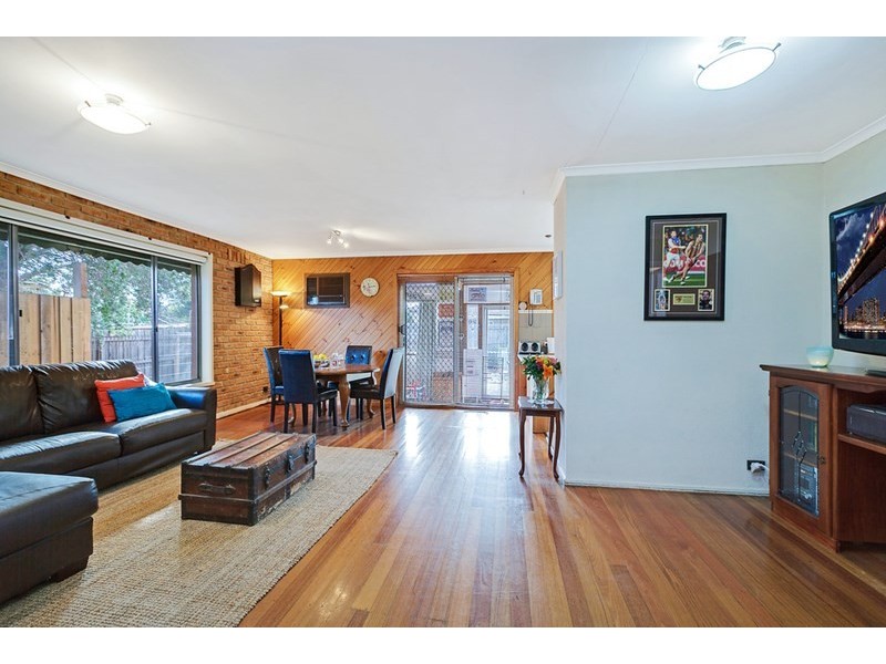 24 Peppercorn Parade, Epping VIC 3076