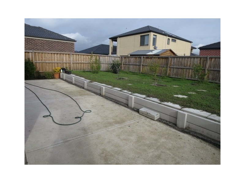 12 Draper Crescent, Epping VIC 3076