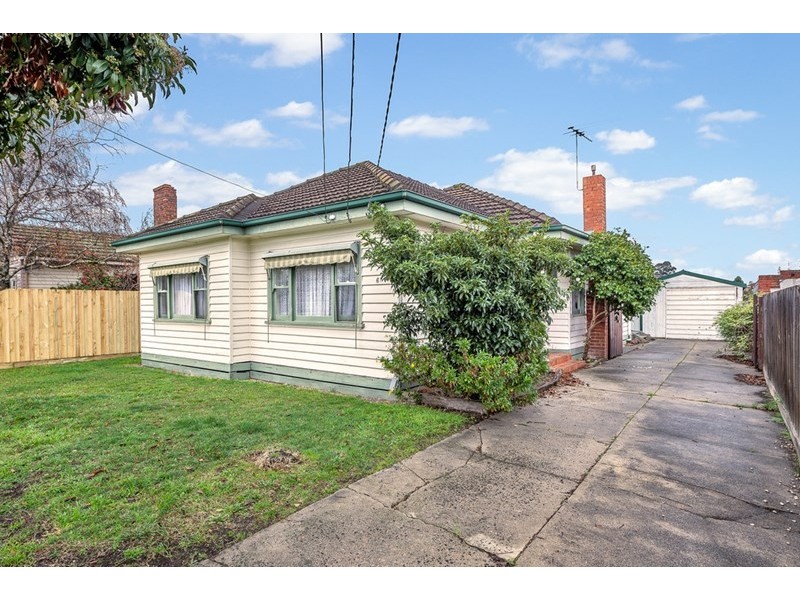 6 Clark Street, Reservoir VIC 3073