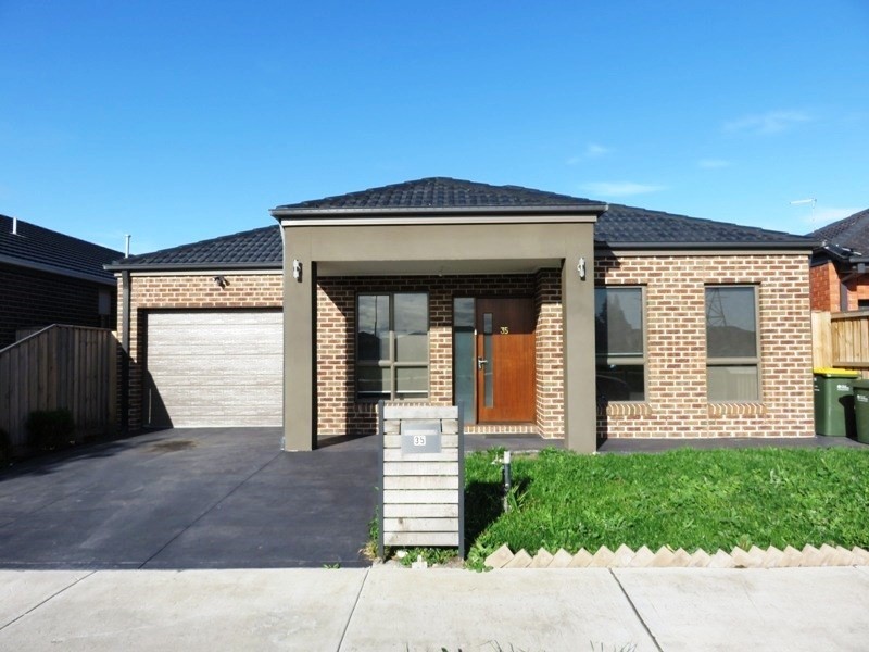 35 Herlitz Drive, Epping VIC 3076