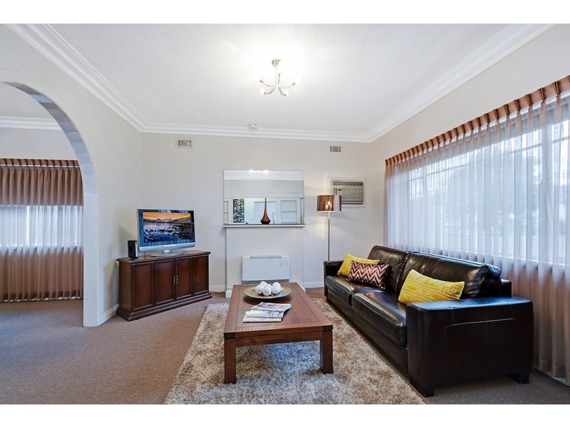 13 Lovelace Street, Preston VIC 3072