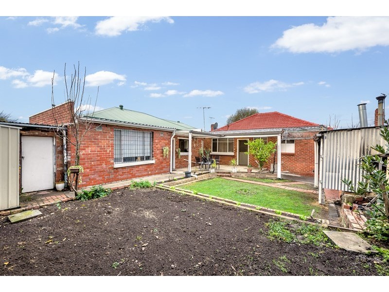 13 Lovelace Street, Preston VIC 3072