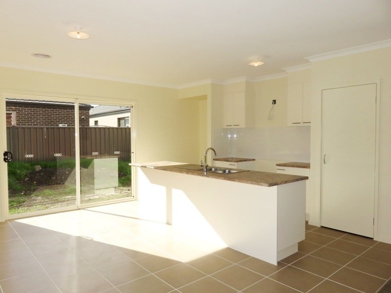 5 Warruga Crescent, Wollert VIC 3750