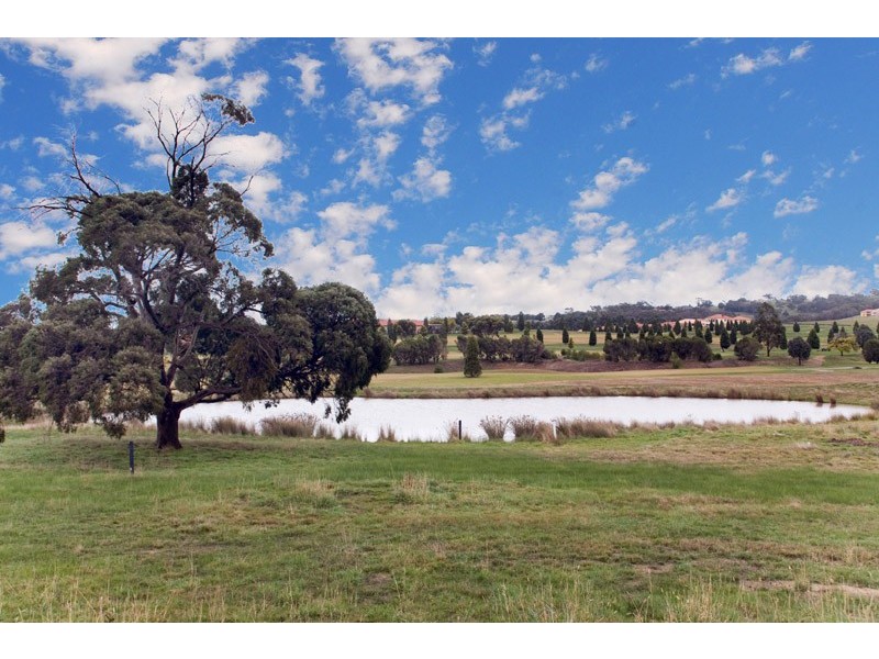 7 The Outlook, Hidden Valley VIC 3756