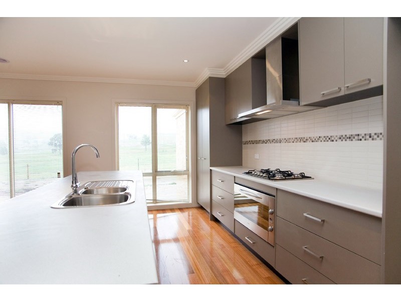 7 The Outlook, Hidden Valley VIC 3756